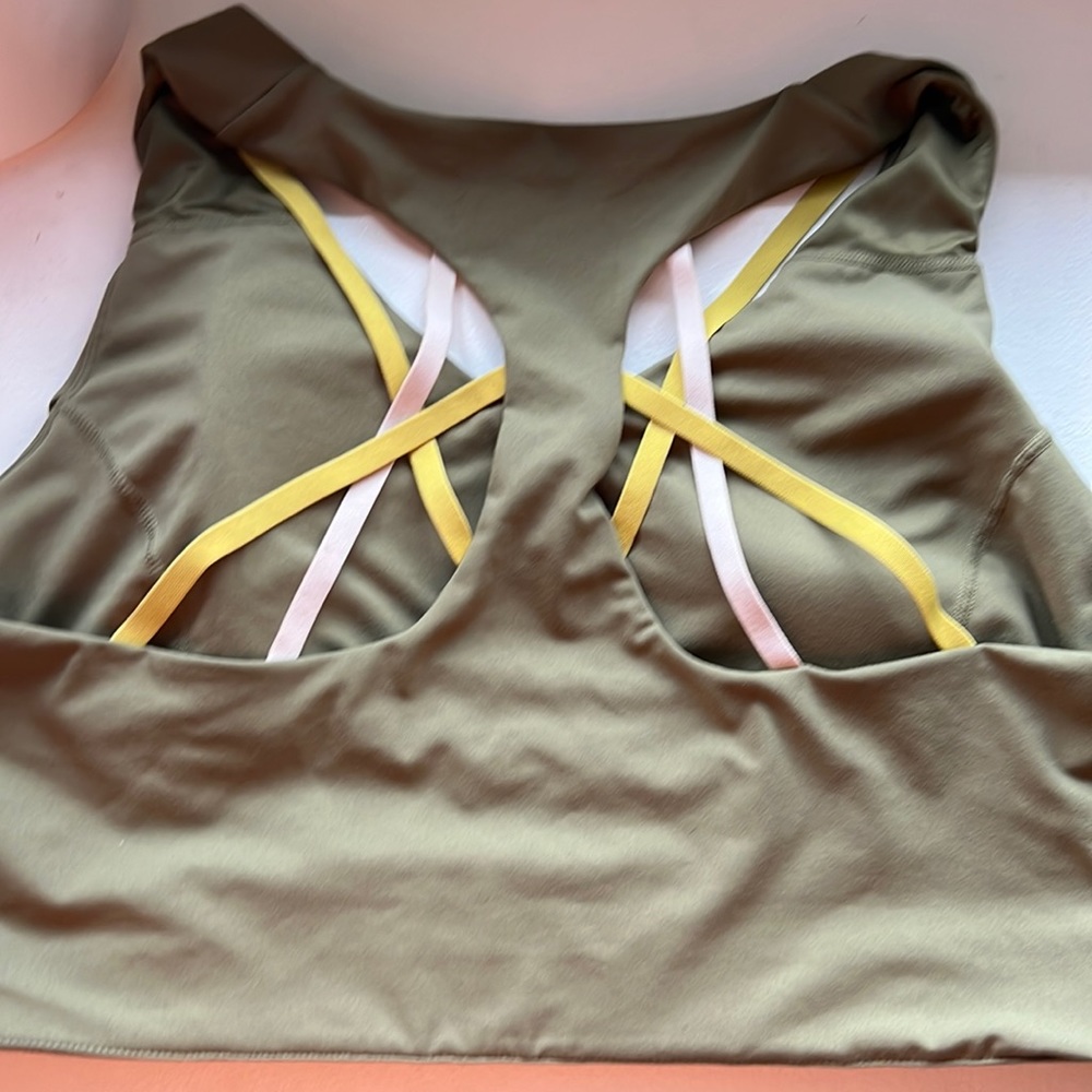 Fabletics sports bra